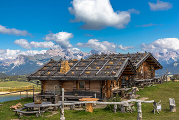 Fototapeta na wymiar Blick über die Seiser Alm, Alpe di Siusi, Südtirol