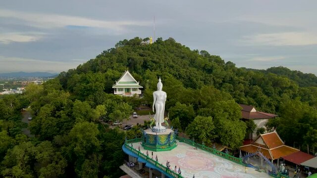 Chon Buri / Thailand / August 22, 2020 : Khao Phra Kru Temple, Meditation place on a small hill. It has one of the most beautiful viewpoints of Sriracha.	Church in the mountains