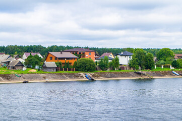Nice view of suburban town with lakeside cottages