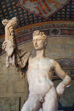 Effeminate nude Jason with the stolen Golden Fleece on his shoulder