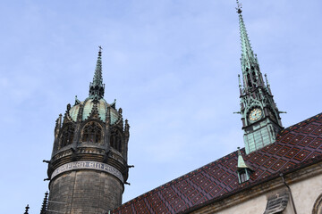 Türme der Schlosskirche in Wittenberg. Ursprung der Reformation von Martin Luther. Sachsen-Anhalt,...