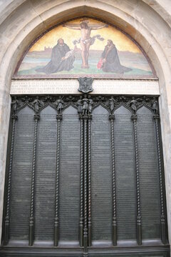95 Disputationsthesen von Martin Luther an der Thesent&uuml;r der Schlosskirche in Wittenberg, Sachsen-Anhalt