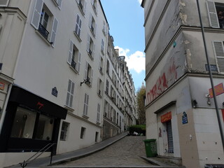 Fototapeta premium Citytour durch das Montmartre Viertel