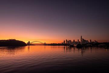 Fototapeta na wymiar Sydney Harbour and city dawn scene