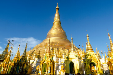 Fototapeta premium The Shwedagon Pagoda Temple, Golden Pagoda in YANGON ,MYANMAR. The most famous landmark of MYANMAR. Layout for magazine, ads.