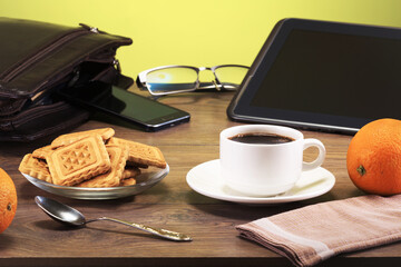 always a very necessary break from work on black coffee and fruit appetizins