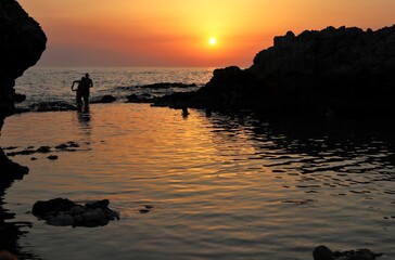Milazzo - Tramonto alla Piscina di Venere