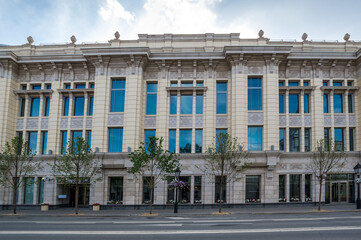 Fototapeta na wymiar View of the street in the historical center of Kazan