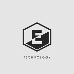 E Letter Hexagon Geometrical Techno Logo. Monogram Hexagon Geometric outline letter logo icon for science technology