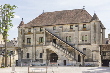 The Old Chapter (Vieux Chapitre) attached to Cathedrale Saint-Etienne Meaux. This 13C building recognizable by its turrets and central staircase. Meaux, metropolitan area of Paris, France.