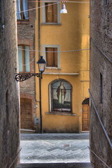 Fototapeta premium Urban scenic in San Gimignano, Italy