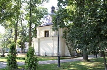 Jarosław Ratusz Kamienica Orsettich, Studnia, Zabytki Klasztor Wieże © woodyd