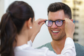 man needs advice choosing proper glasses