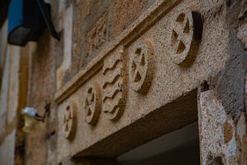 Entrance to door stone ornament