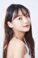 美しい女性のビューティーポートレート