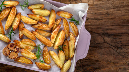 Baked potato wedges