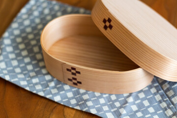 曲げわっぱの弁当箱