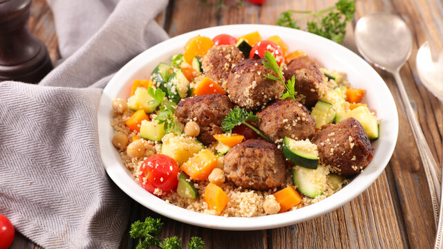 couscous- vegetable, semolina and meatball