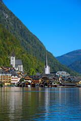 Fototapeta na wymiar View of famous Hallstatt lakeside town in the Alps, Salzkammergut region, Austria.