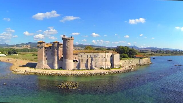 Veduta aerea del Castello di Santa Severa
