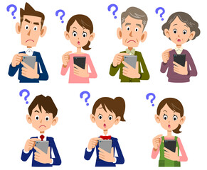疑問の表情でスマートフォンを操作する家族のイラストセット
