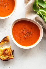 Tomato basil soup
