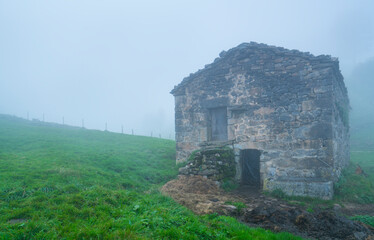 Cabañas Pasiegas and meadows, Miera Valley, Valles Pasiegos, Cantabria, Spain, Europe