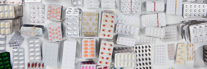 Panorama header with medication and pills