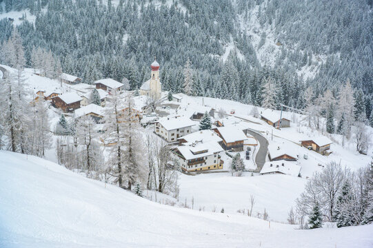 Gramais - Smallest Village of Austria in winter landscape scenery, Lechtal, Reutte