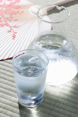 水