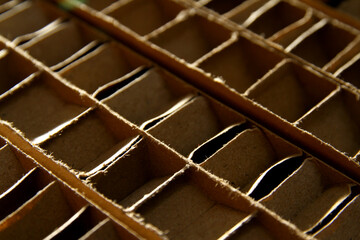Corrugated cardboard with transverse structure