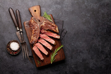 T-bone grilled beef steak - obrazy, fototapety, plakaty