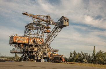 Alter Bagger 