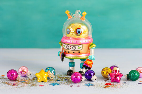 Bunte Christbaumkugeln zu Weihnachten