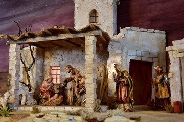 Fototapeta premium orientalische Krippe, Weihnachtskrippe, heilig Abend, Jesus, Geburt,Maria,Josef, Stall, Kirche, Glauben, Erlöser