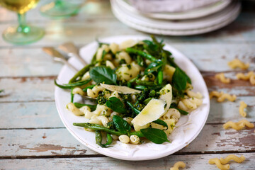 Pasta with green beans, potatoes and pesto. .style rustic
