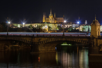 Fototapeta na wymiar view of Prague castle in evening