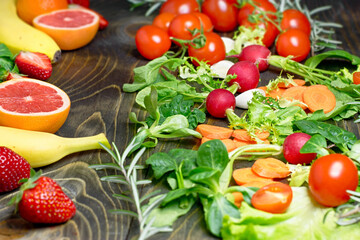 Obraz na płótnie Canvas Healthy fresh vegetarian food, fresh organic fruit and vegetable on rustic table
