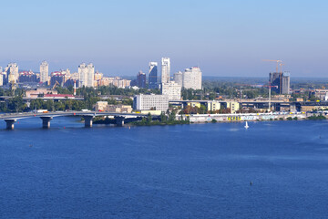 Fototapeta na wymiar View of the Dnieper River and residential areas