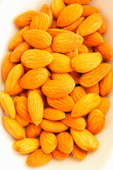 アーモンド