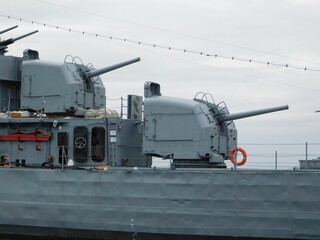 Naklejka na ściany i meble The rear guns of the old, World War II, Fletcher class, destroyer Velos, ex USS Charrette