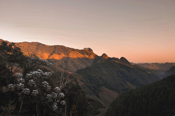 Fim de tarde na montanha