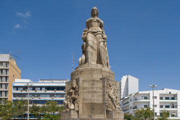 Fototapeta na wymiar Memorial Statue, Maputo, Mozambique