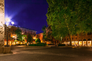 Naklejka premium Minghetti Square by night - Piazza Minghetti Bologna