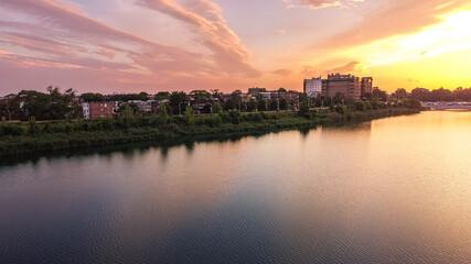 Fototapeta premium Aerial view of Baltimore City Druid Hill Lake at Sunset 