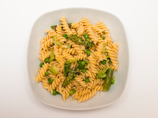 Pasta primavera with asparagus and peas