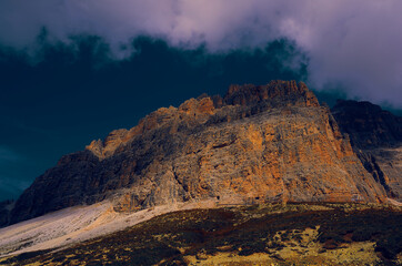 Fototapeta premium View from the tour around the Three Peaks of Lavaredo