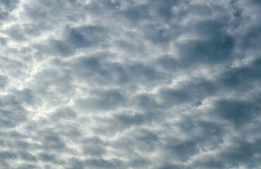 Fototapeta premium Missouri weather is known to change rapidly. The clouds in this sky may be predicting a moving in of a storm front.