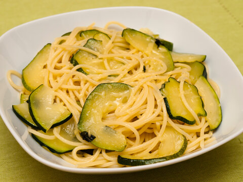 Spaghetti alla Nerano - Italian pasta dish with zucchini