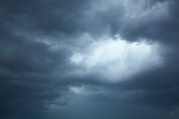Obraz premium 雨雲